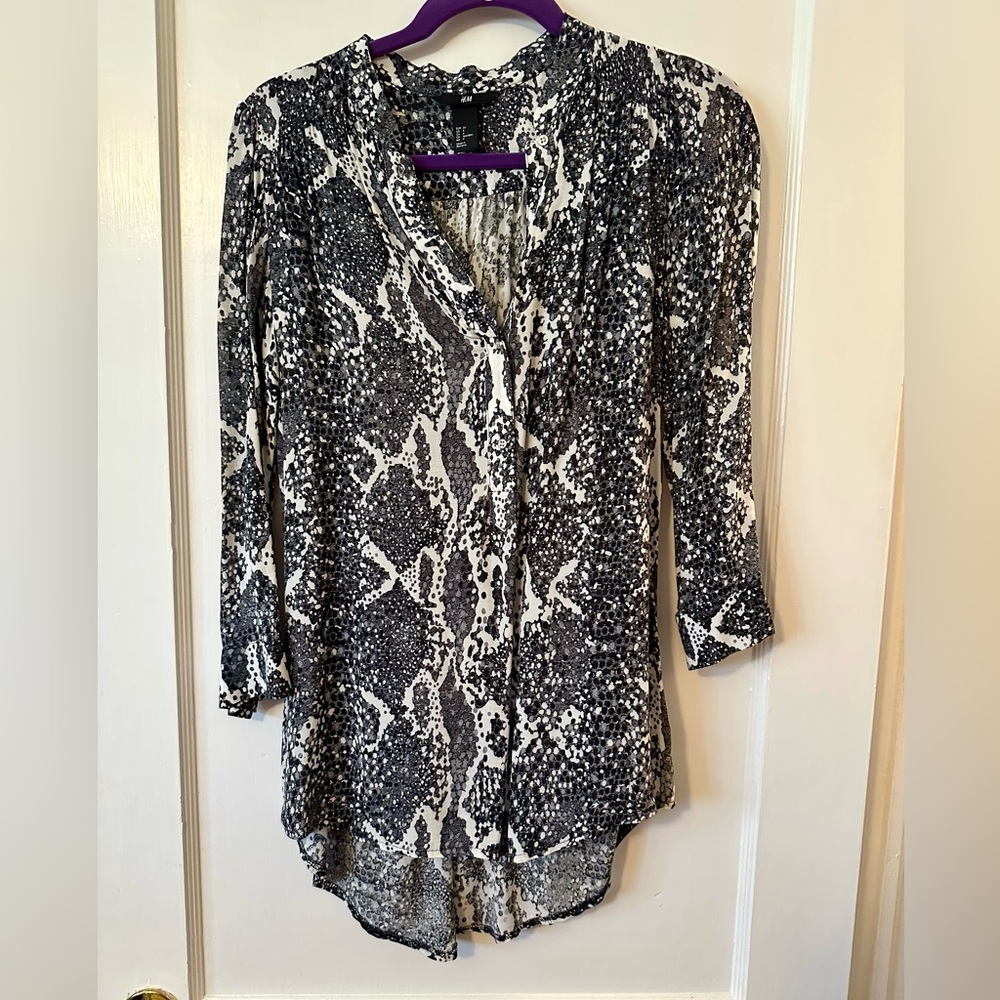H&M Patterned Blouse